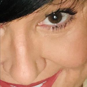 Meet your Posher, Dana